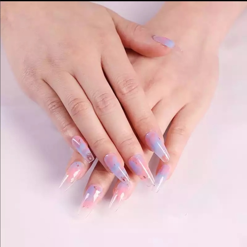 Press-On Nails - Picture 4 of 4